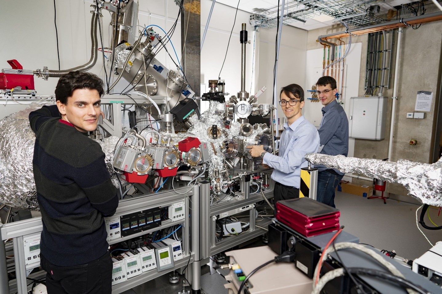 Tuning material properties via disorder - ARCNL